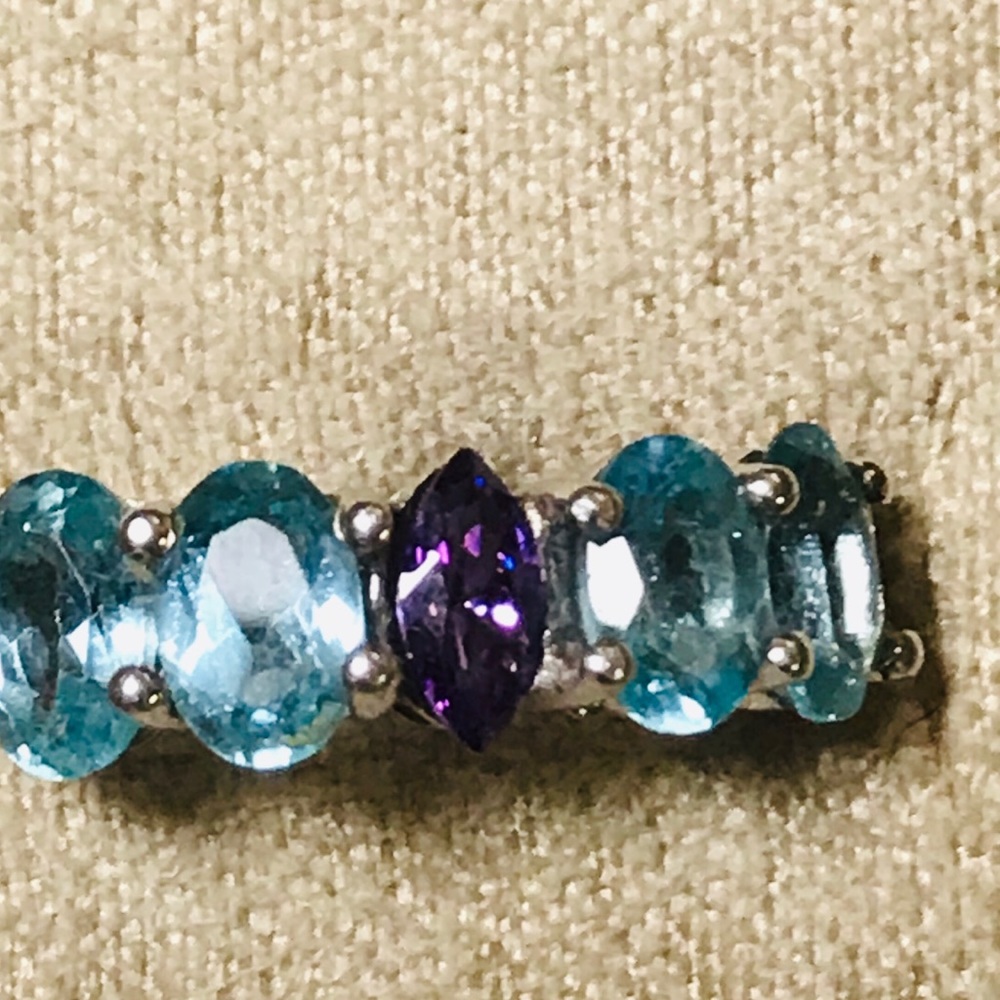 Sz 9 2+ ct Neon Blue Appetite & Morocco Amethyst